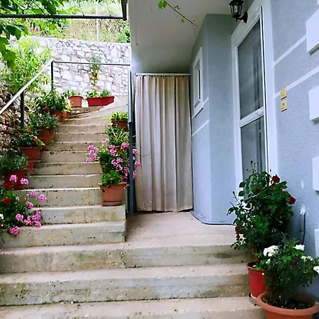 House Konukevi Nivice (Vlore)