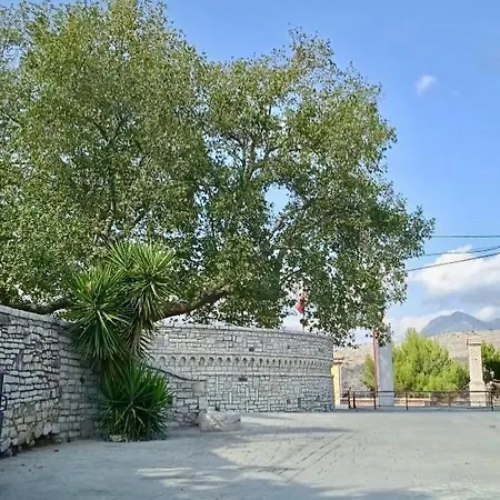 House Konukevi *